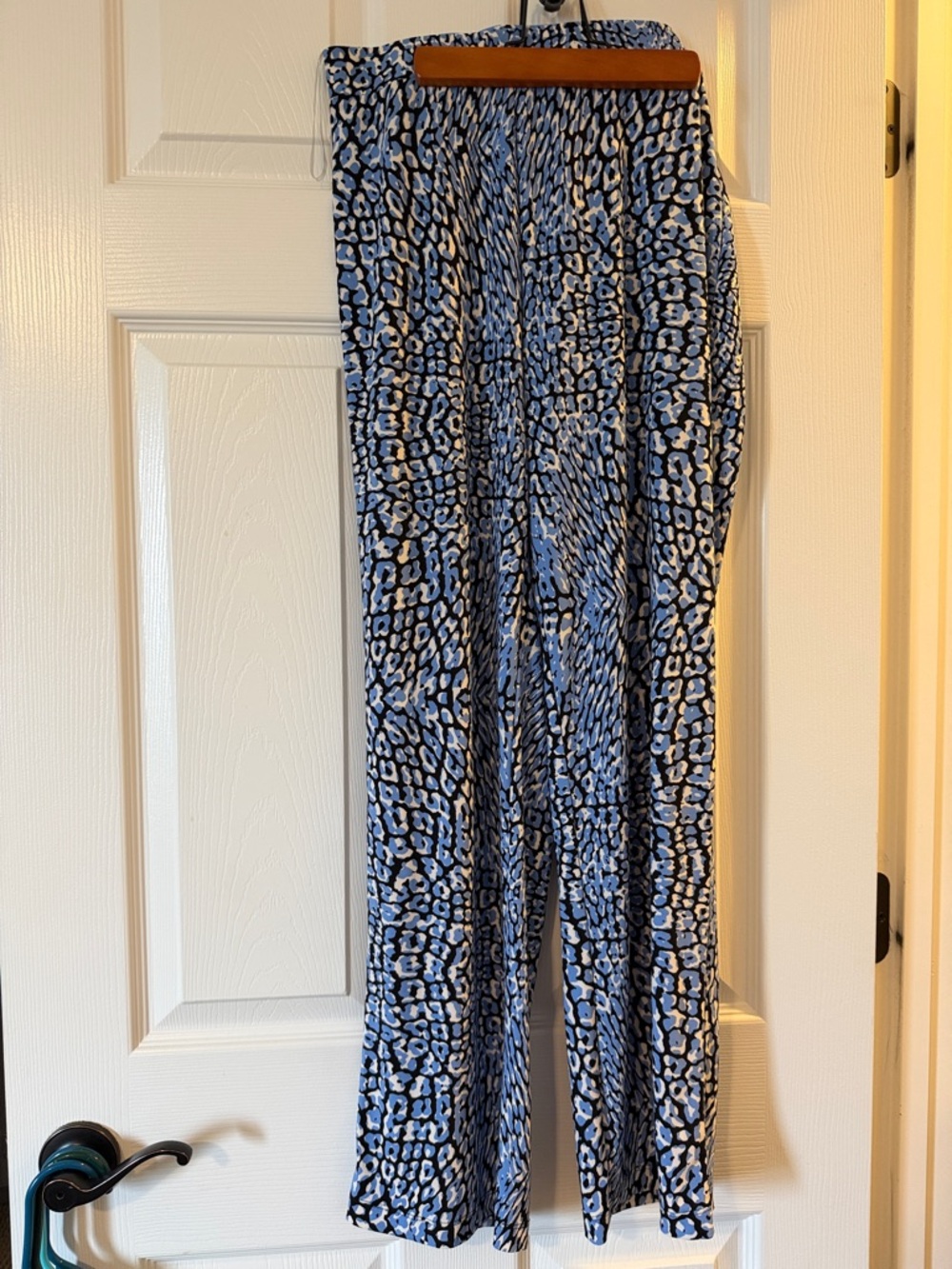 Kasper Blue and Black Leopard-Print Straight Leg Pants